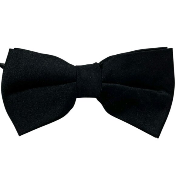 The Tie Bar Other - THE TIE BAR Men's 100% Silk DESIGNER Bow Tie Solid Black W:2.6" EUC